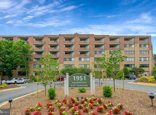 1951 Sagewood Ln APT 619, Reston, VA 20191
