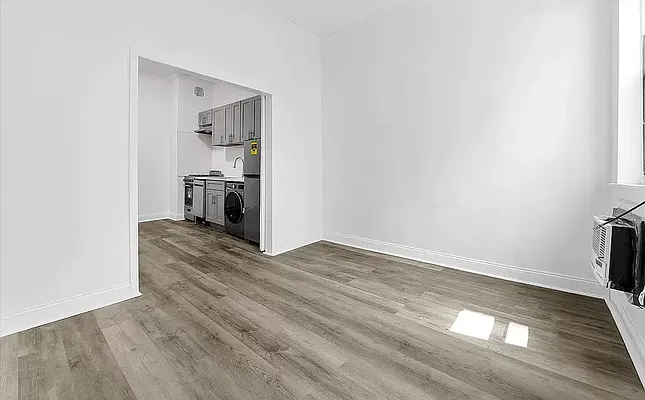 Rented by REAL New York | media 19