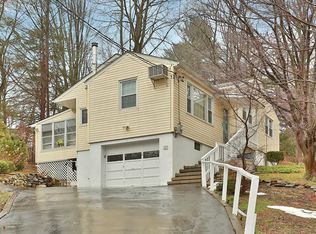 91 Edgewood Ave, Thornwood, NY 10594