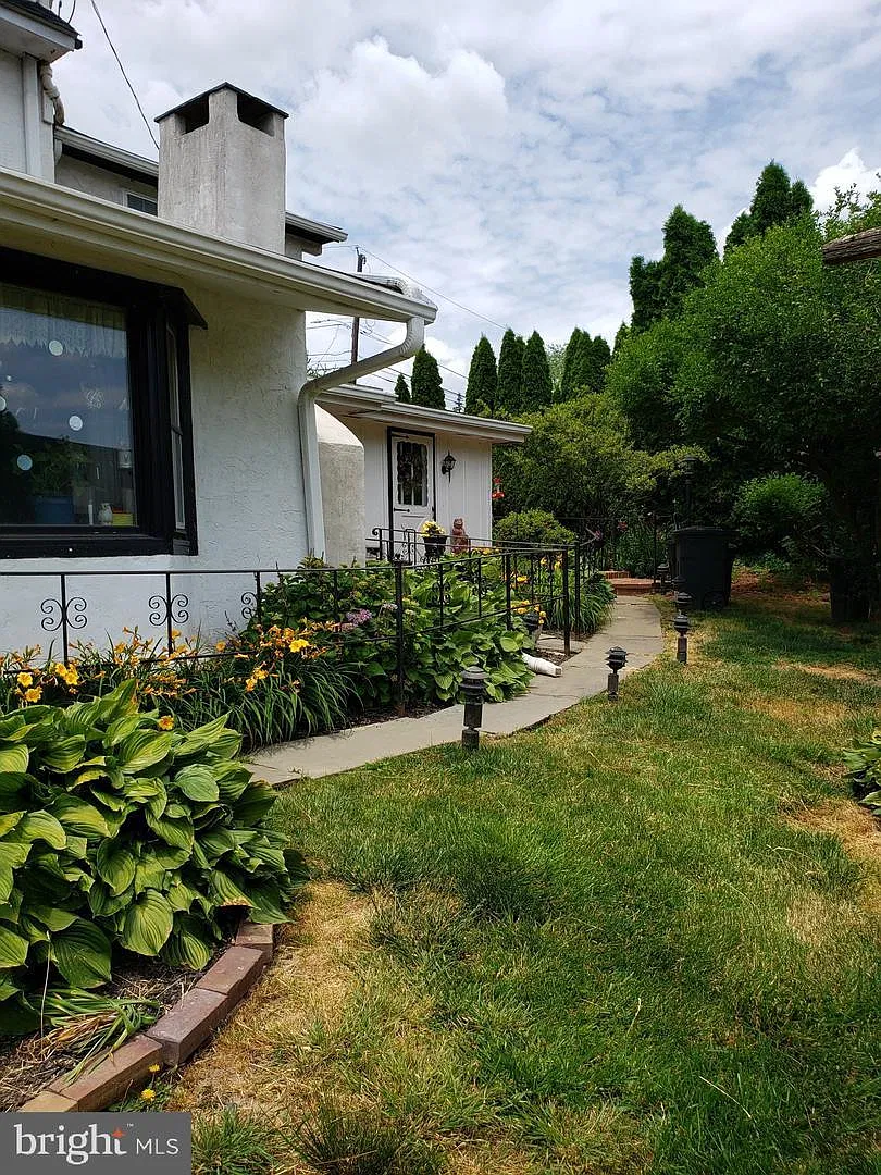 1 bed, $1,100 — Photo 3