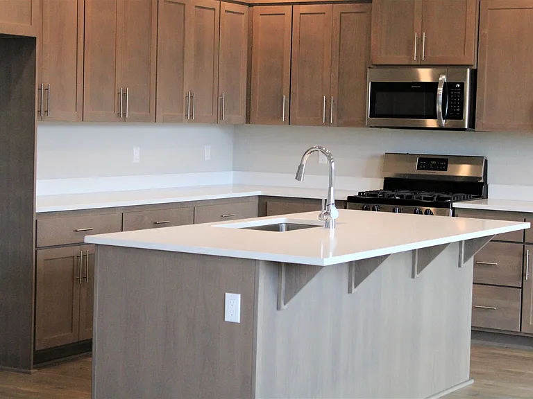 2724 Alina Dr — Photo 2