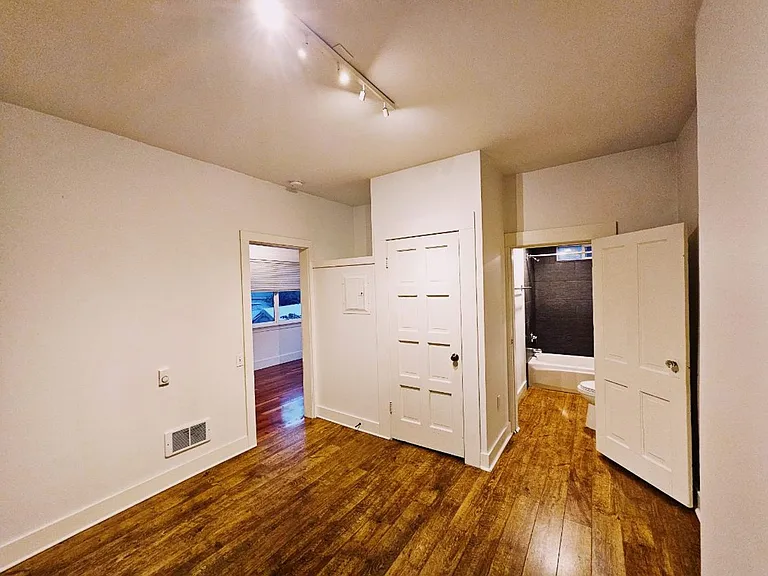 324 - Pelto Properties, LLC — Photo 12