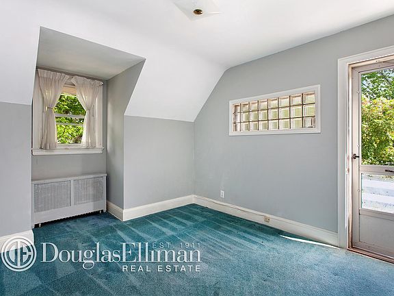 4th image of 84-26 266th St