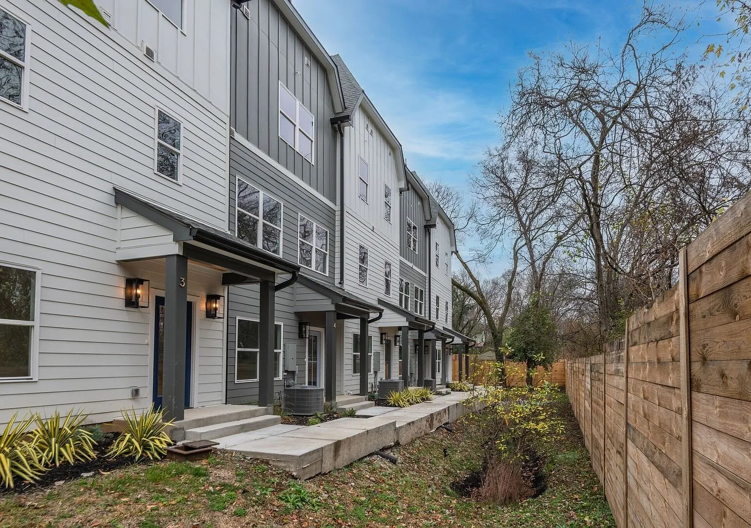 Welcome to Your Stylish Haven in Vibrant East Nashville! — Photo 1