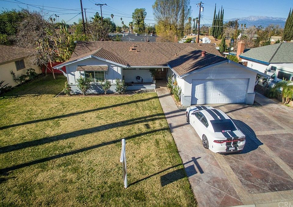 1st image of 10684 Elm Ave
