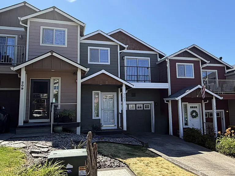 207 SE Harlow Ave — Photo 38