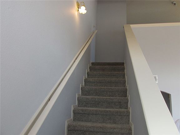 5th image of 3636 Healy Dr E
