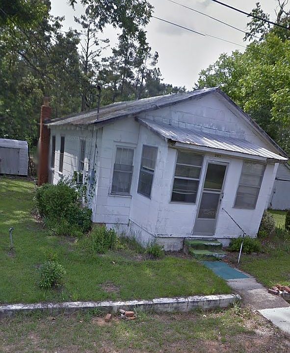 1st image of 201 Sterling St