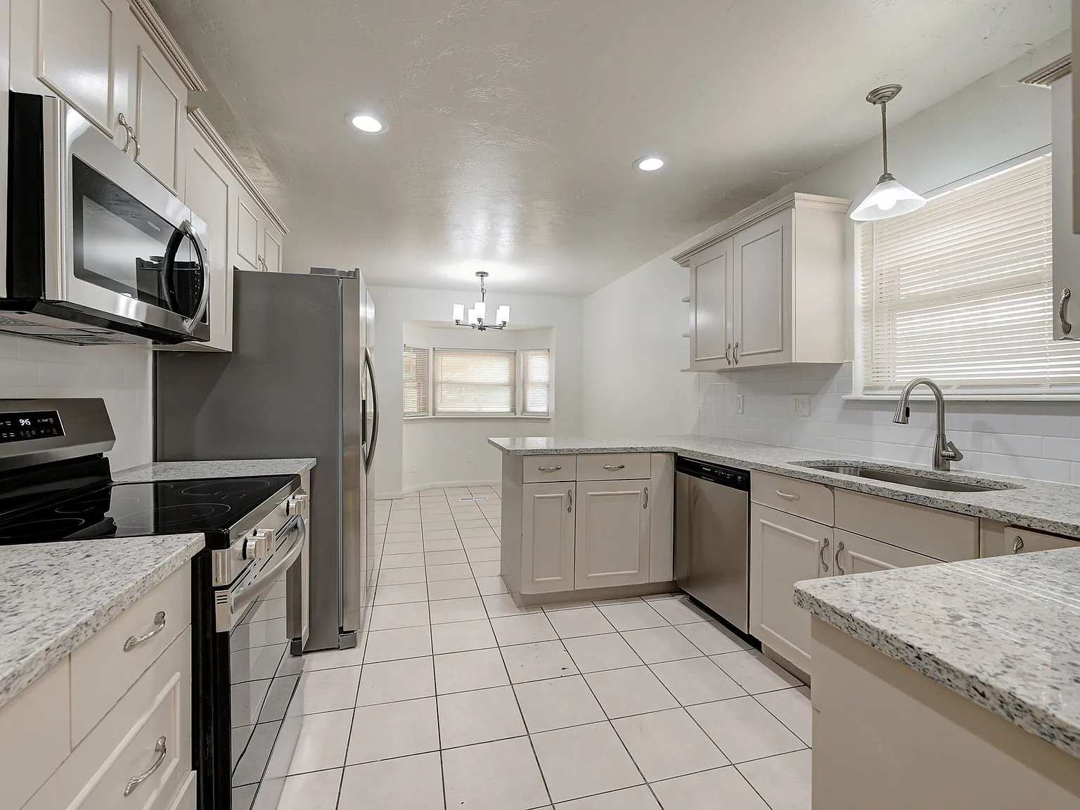 4012 Northwest 62nd Terrace - 1 — Photo 4