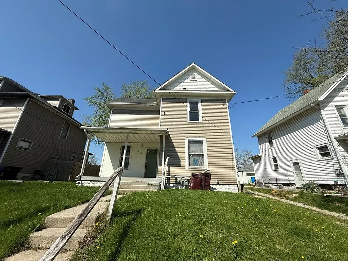 606 Harrison Ave photo 1