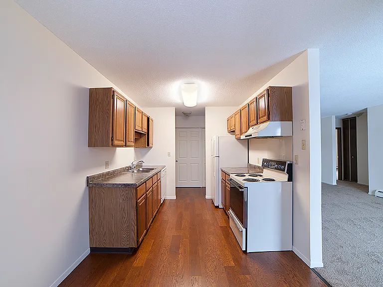 Highland Village Apartments — Photo 10