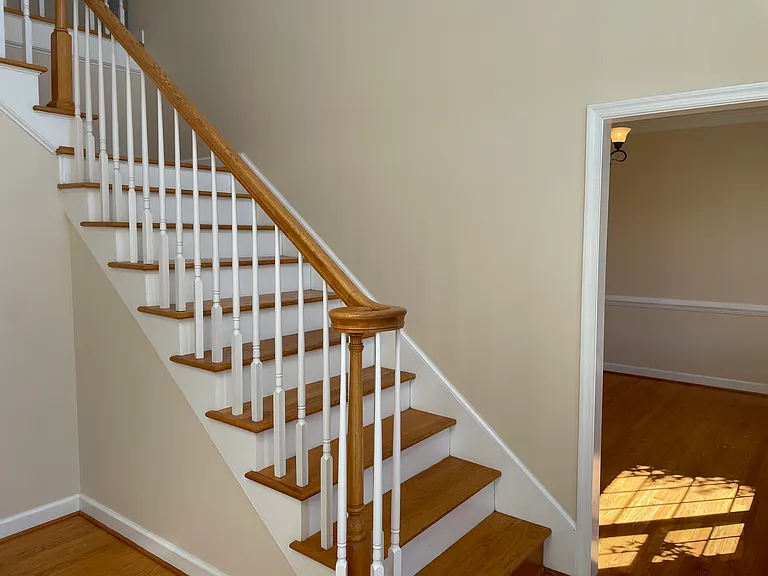 1184 Farmington Dr — Photo 9