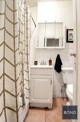 Rented by Bond New York | media 28