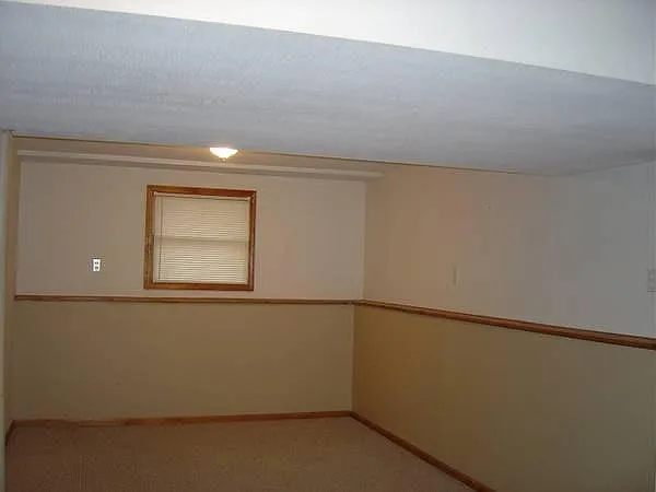 1558 W Mulberry St — Photo 5