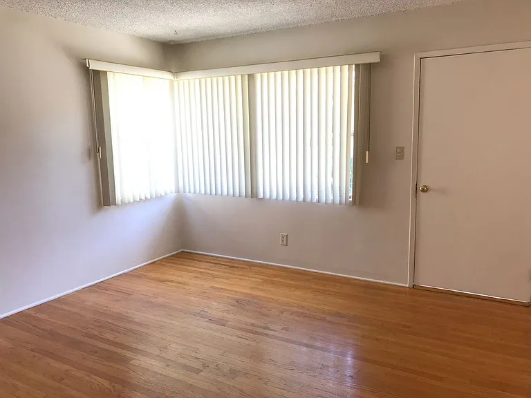 47 N Craig Ave #49 — Photo 2