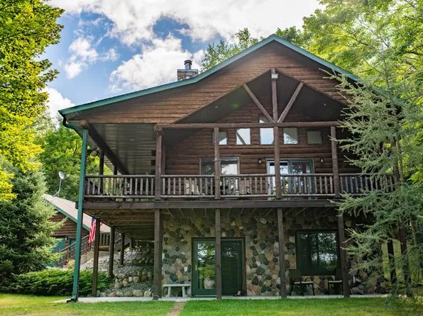 7499 Quiet Woods Trl, Rhinelander, WI 54501