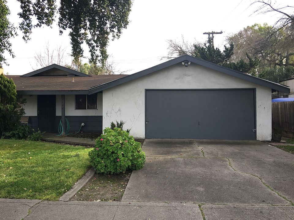 1st image of 2146 El Camino Ave