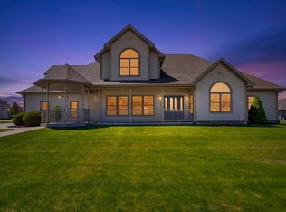 2726 Avalon Ct, Racine, WI 53406
