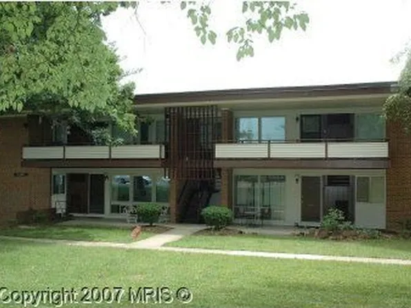 170 Talbott St #20, Rockville, MD 20852