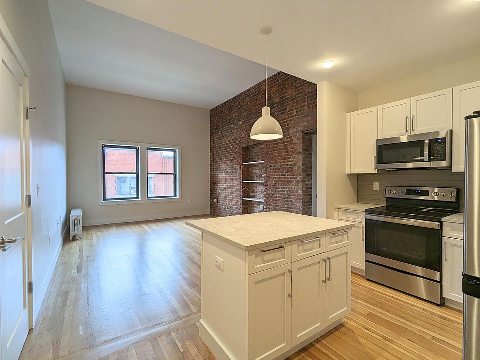 1st image of 9 Sewall Ave #11