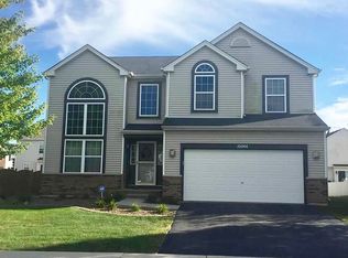 16044 Arborvitae Cir, Crest Hill, IL 60403