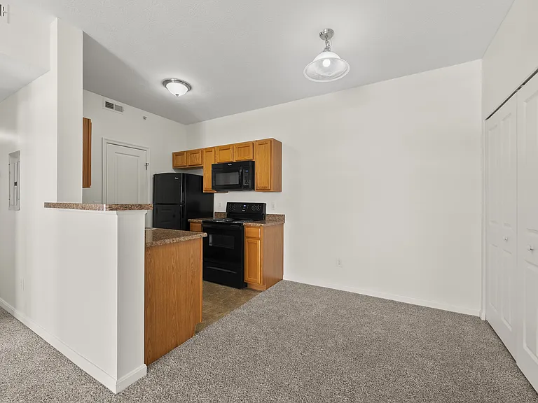 Madden's Pointe — Photo 20