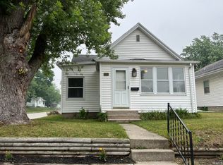 702 S 28th St, South Bend, IN 46615