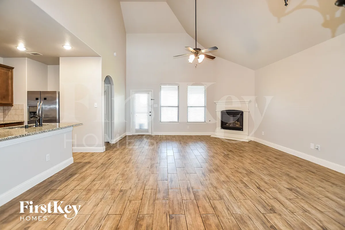 Building Photo - 293 Arbury Dr