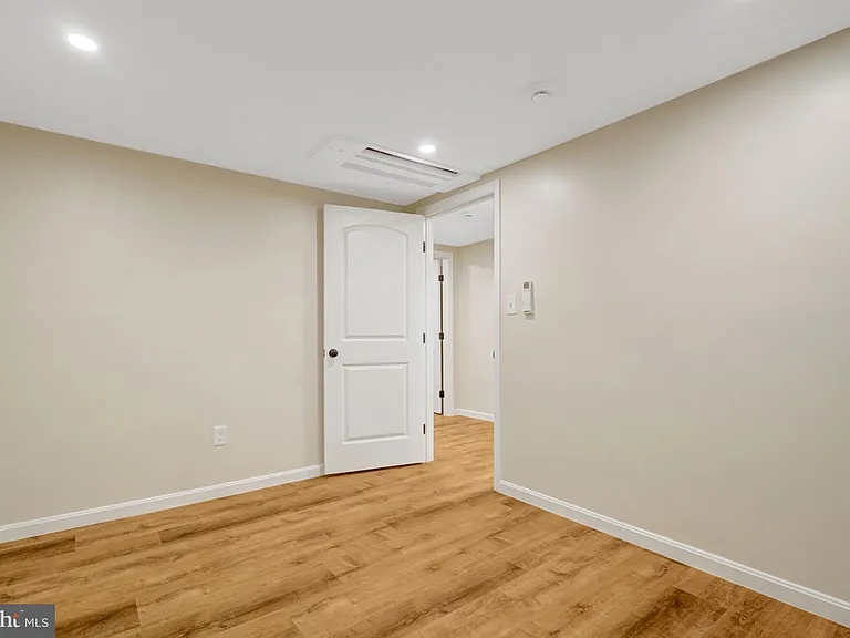 110 S Wise St #1 — Photo 21