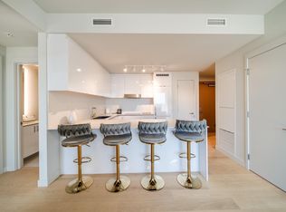 10360 102nd St NW #3505, Edmonton, AB T5J0K6