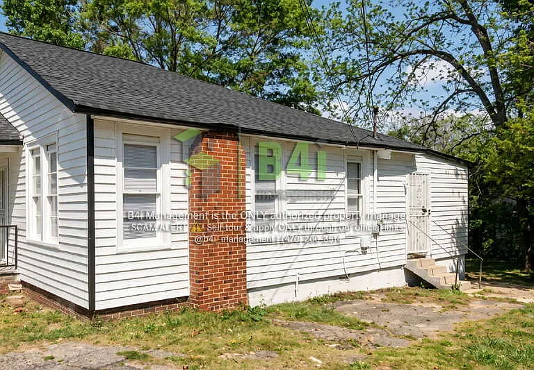 560 Radcliff Ave — Photo 8