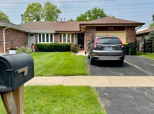 178 Paramount Dr, Wood Dale, IL 60191