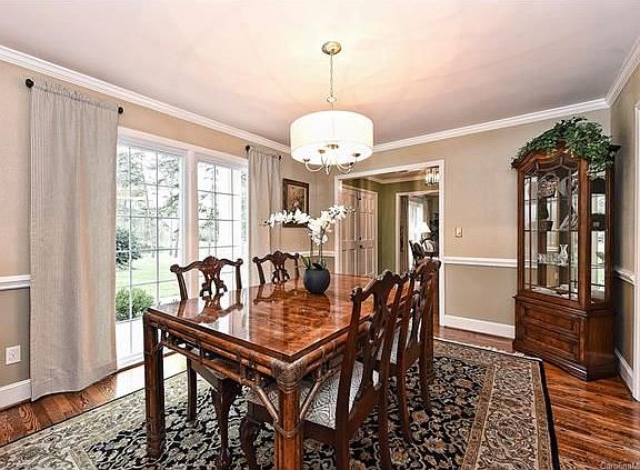 5th image of 7411 Canterway Dr