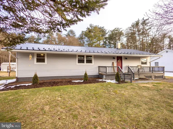 220 Pine St, Howard, PA 16841