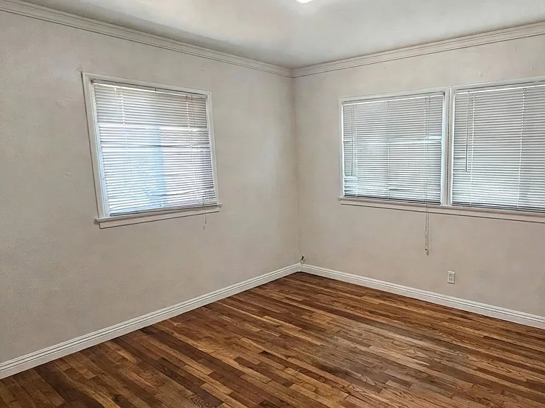155 W Tudor St — Photo 12