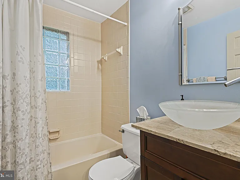 1008 Park St SE — Photo 41