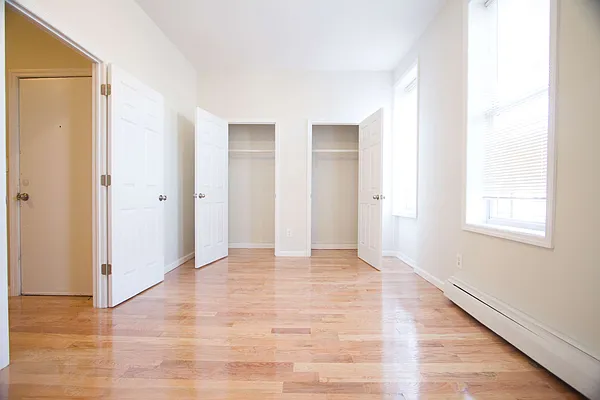 Rented by Nooklyn NYC LLC | media 19