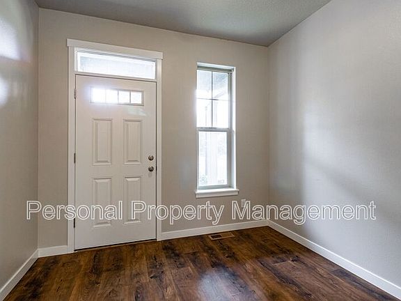 2nd image of 5912 NE 47th St