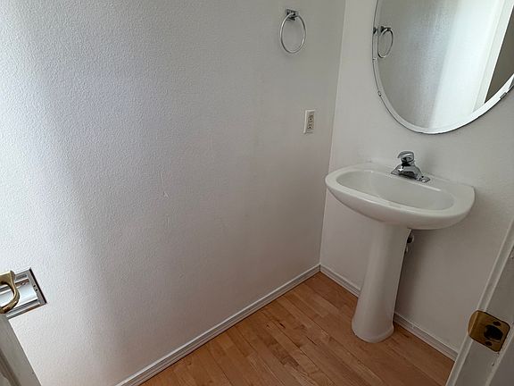 5th image of 3200 SE 12th St Unit 1044