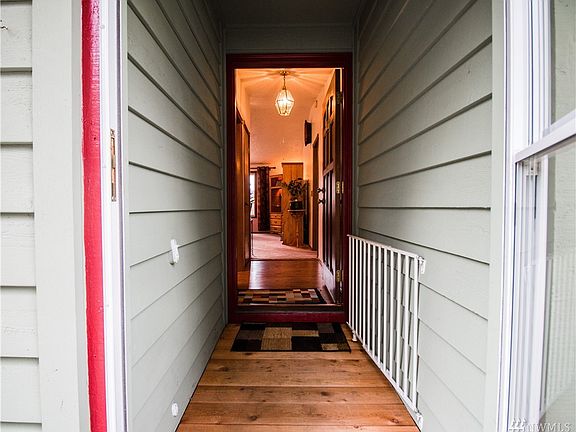 4th image of 429 Stonewood Dr SE