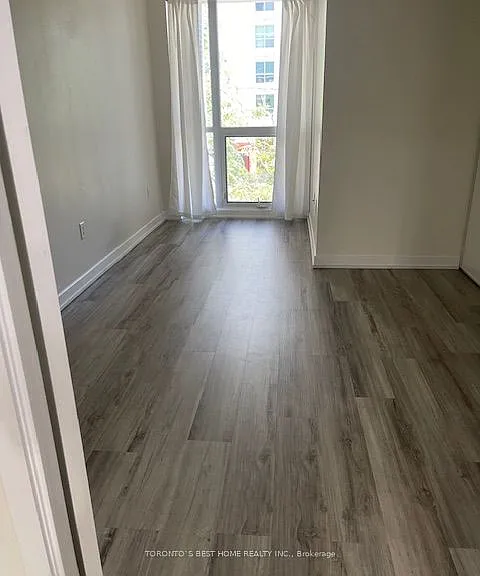 426 Lake Shore Blvd W #2 — Photo 6