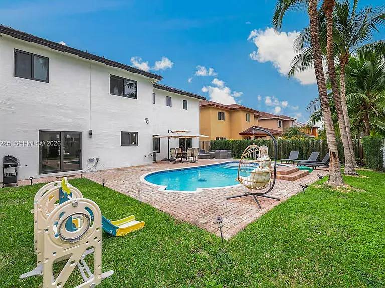 14551 SW 158th Ct — Photo 32