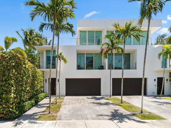 243 Venetian Dr, Delray Beach, FL 33483