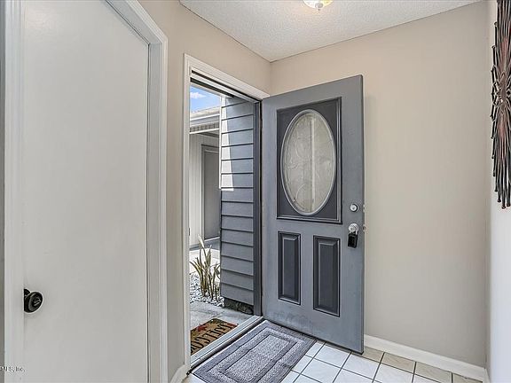 2nd image of 11051 Mill Pond Ct