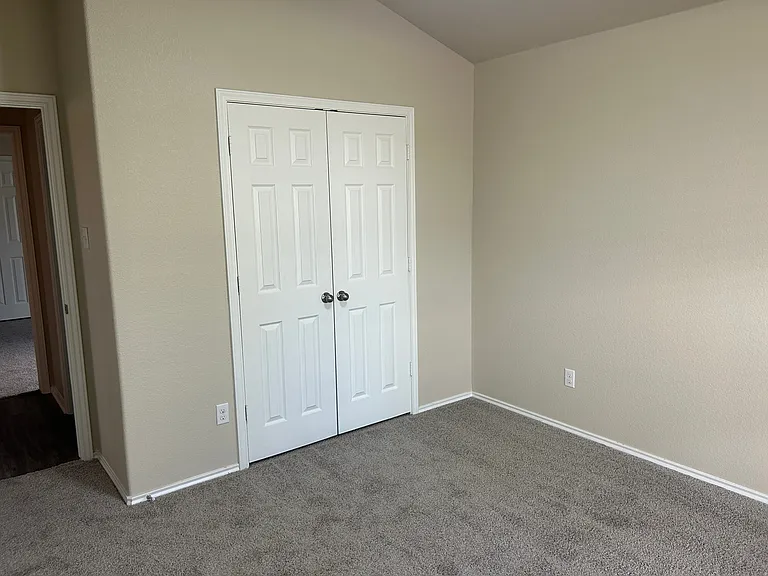 137 Bainbridge Rd — Photo 12