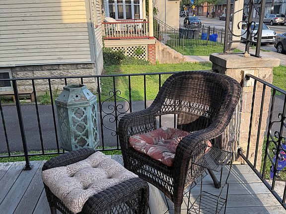 wraparound porch