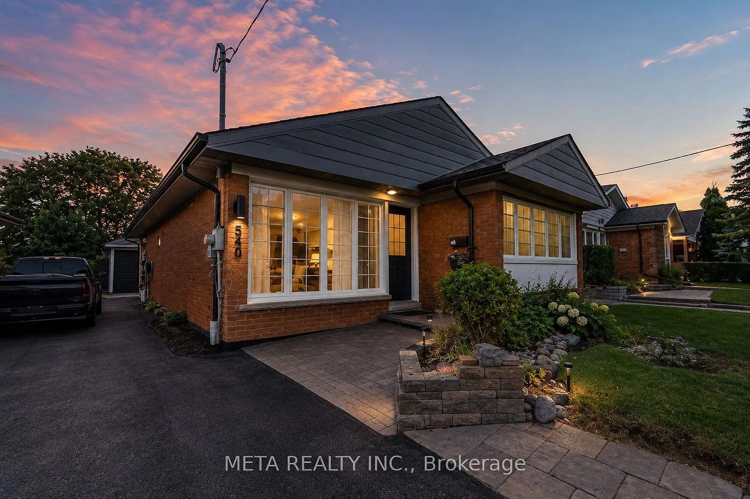 3 bed, $2,500 — Photo 1