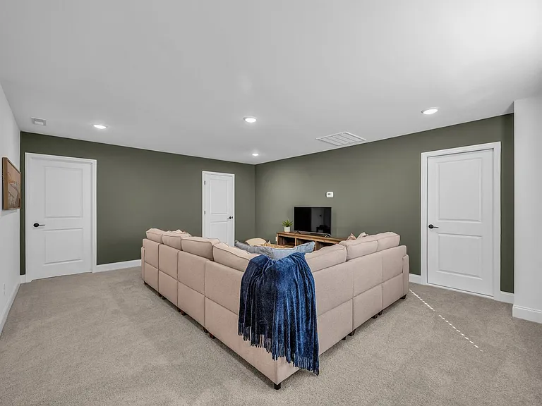 8629 James Creek Dr — Photo 13