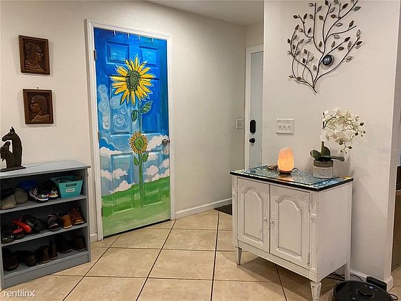 3rd image of 50 Lancelot Ct