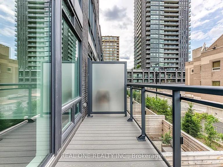42 Sonic Way — Photo 27